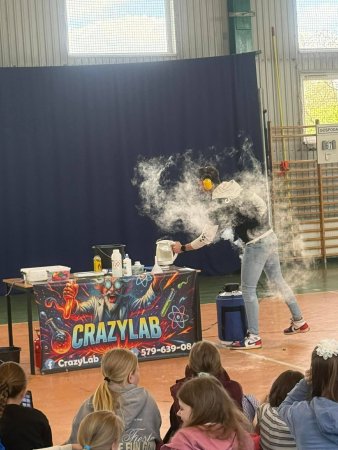 Pokazy chemiczne CrazyLab — zdjęcie 8