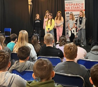 „PRZEMOC MA WIELE TWARZY” - 13