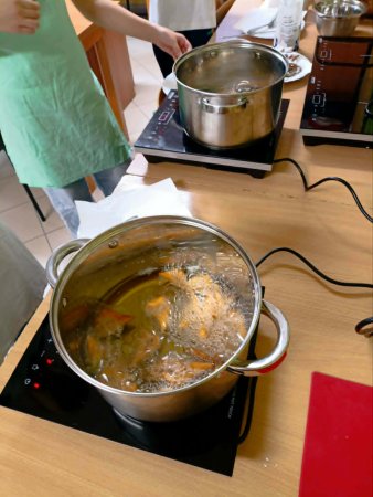 Zajęcia kulinarne – nauka przez działanie i wspólne gotowanie. — zdjęcie 31
