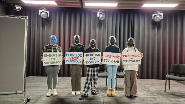 „PRZEMOC MA WIELE TWARZY” — zdjęcie 16