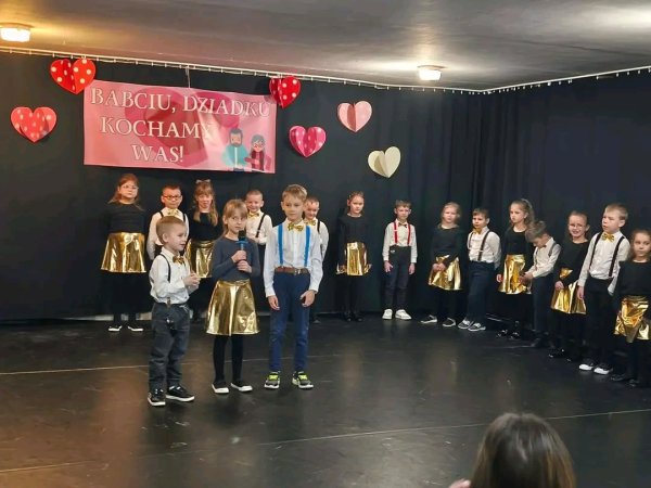 Dzień Babci i Dziadka w oddziałach przedszkolnych — zdjęcie 1