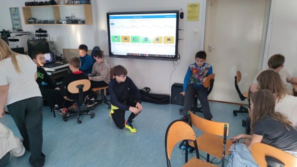Projekt 10.5 - zajęcia z robotyki — zdjęcie 8