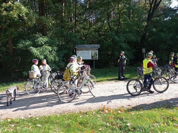Wycieczka rowerowa klasy VI i VII - Turystyczna Jedynka — zdjęcie 2