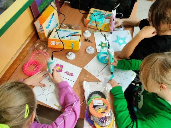 Zajęcia rękodzieła artystycznego - długopis 3D — zdjęcie 9