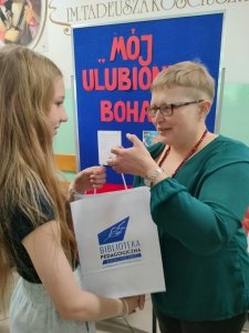 Rozstrzygnięcie XXI Powiatowego Konkursu Plastycznego na plakat pt. „Mój ulubiony bohater”. - 21