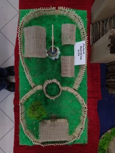 W kameralnej przestrzeni SP Nr 1 niezwykła wystawa prac uczniów - 2