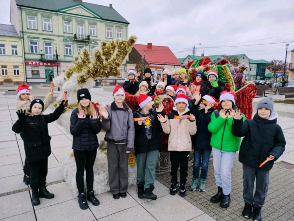 Ubieranie choinki na Placu Wolności — zdjęcie 2