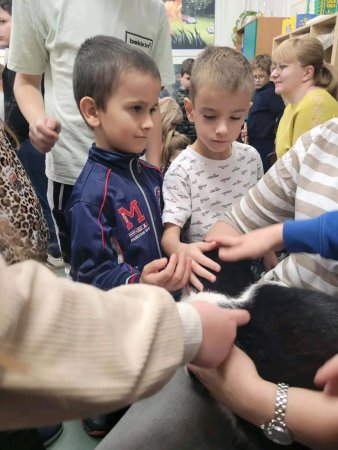 Spotkanie uczniów z przedstawicielami stowarzyszenia „Empatyczni” z Radzynia Podlaskiego — zdjęcie 6