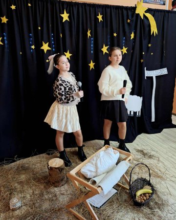 Spotkanie opłatkowe w Środowiskowym Domu Samopomocy w Laskach — zdjęcie 8