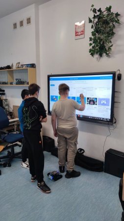 Projekt 10.5 - zajęcia z robotyki — zdjęcie 3