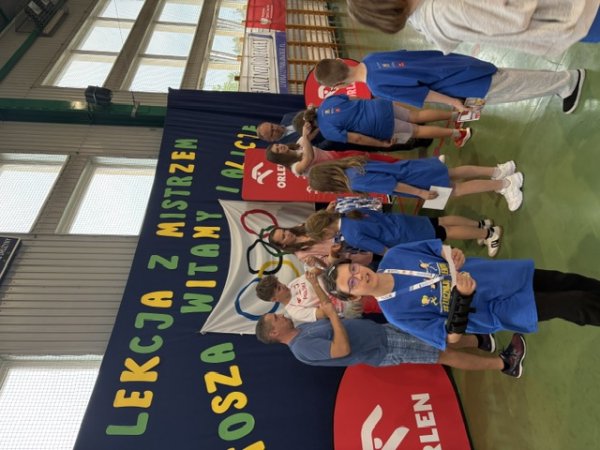 🏆 Lekcja z Mistrzem już za nami! To był niesamowity dzień w SP1! 🏃‍♂️💨 — zdjęcie 9