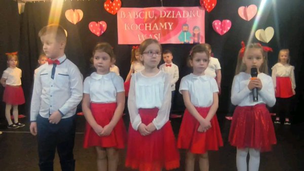 Dzień Babci i Dziadka w oddziałach przedszkolnych — zdjęcie 8