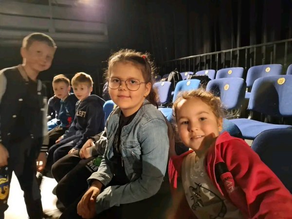 Mikołajkowa wycieczka do teatru — zdjęcie 10