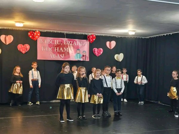 Dzień Babci i Dziadka w oddziałach przedszkolnych — zdjęcie 2